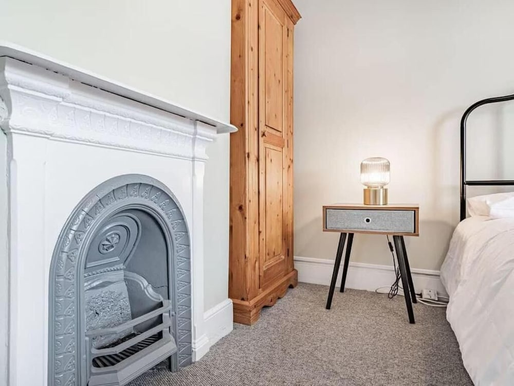 Apartment 3