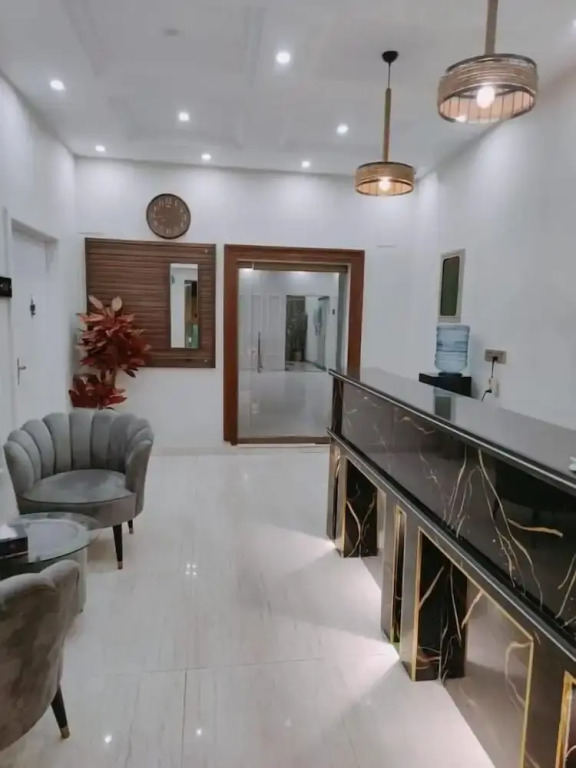 Hotel White Seasson managed by Zaheer Masih
