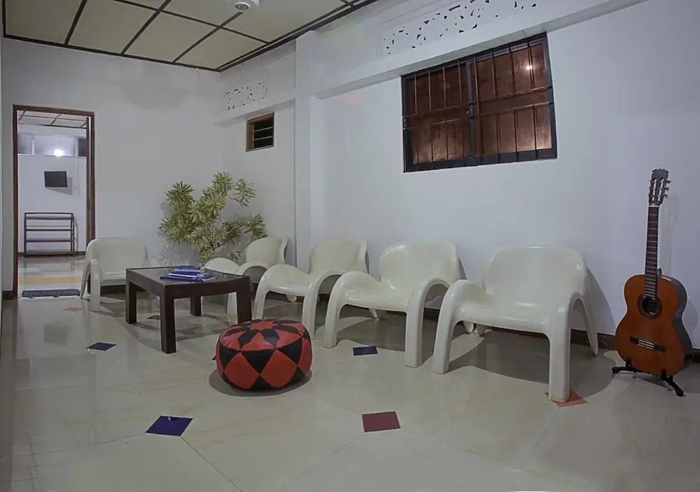 Aura City Hostel