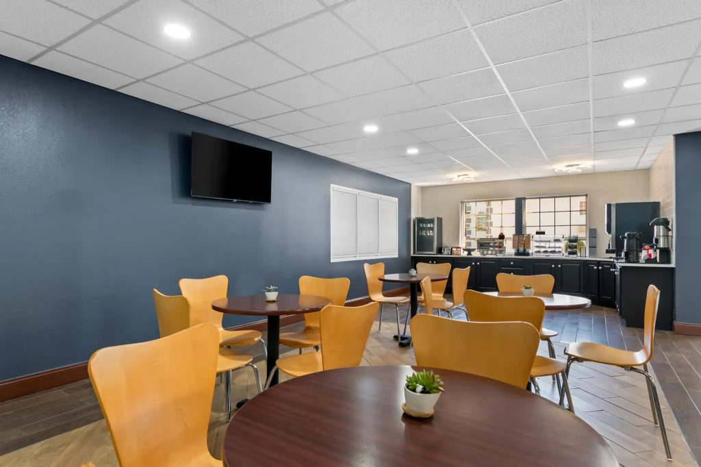 Scottish Inns & Suites - North Hershey