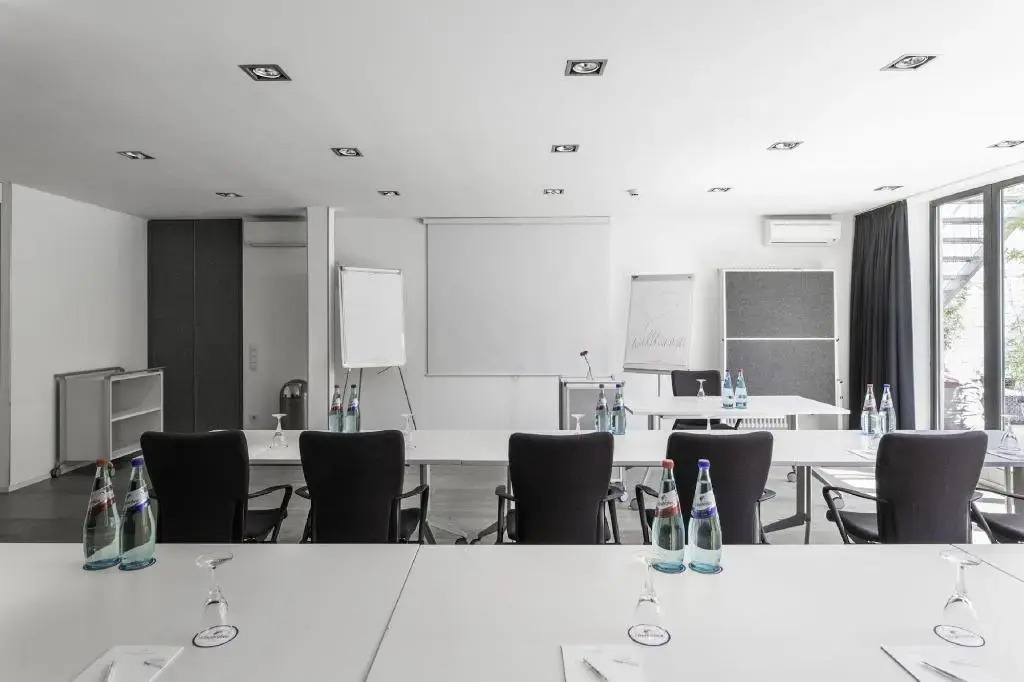 Pearl Design Hotel - Frankfurt City