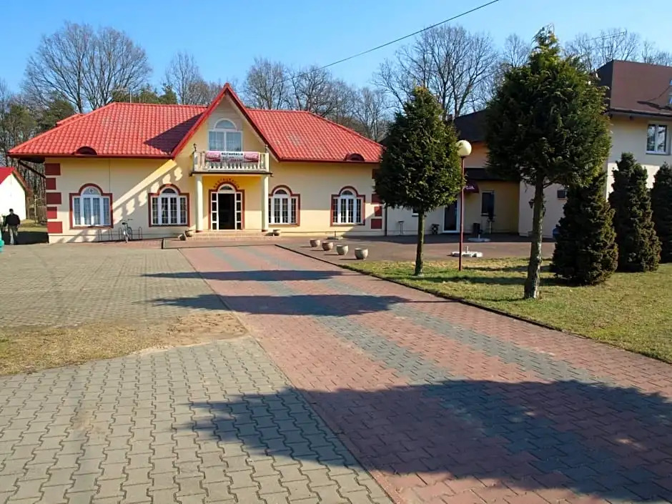 Hotel Pod Dębami