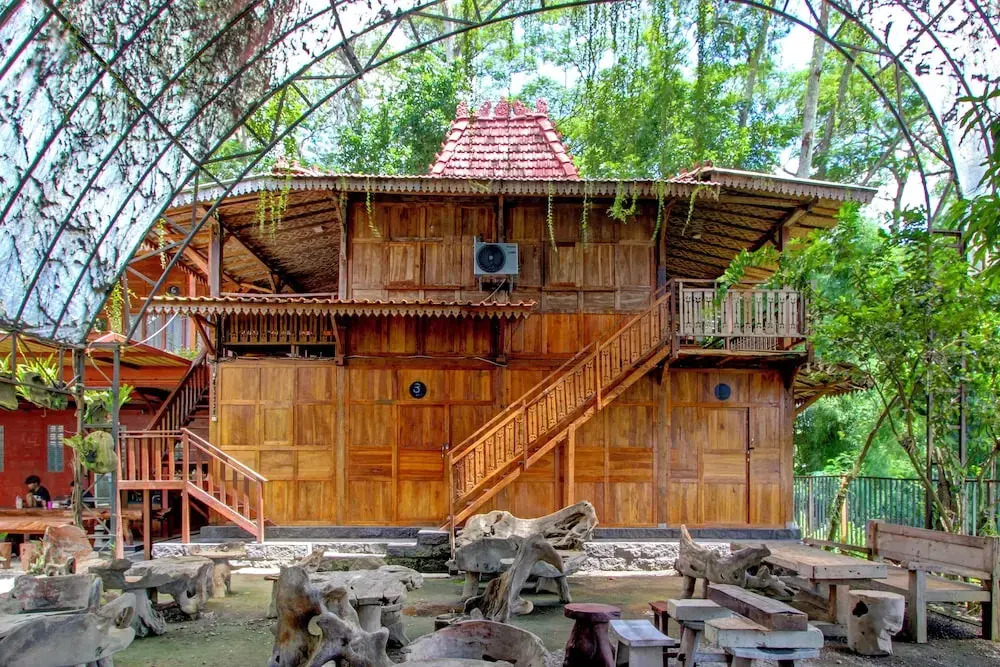 OYO 95018 Anggrek Homestay Jogja Syariah