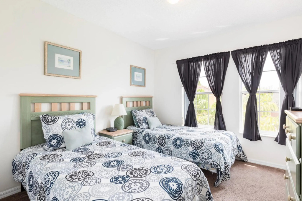 3Br 3Bath Pvt Townhome Patio 15min Disney 1291ft