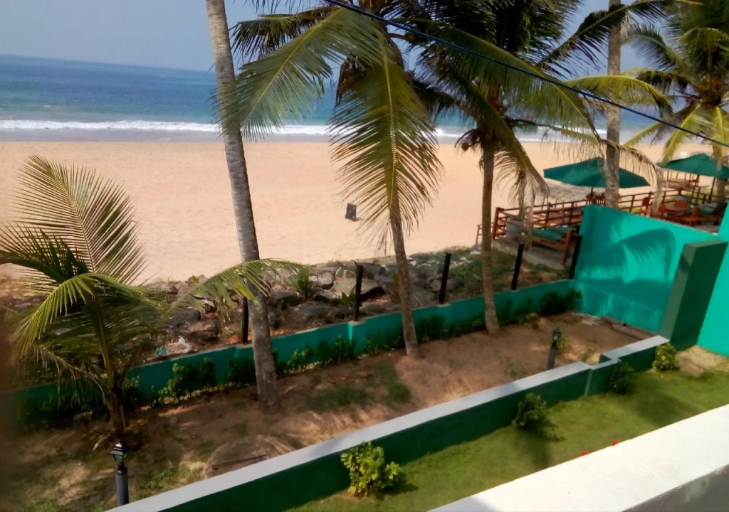 New SeaSide Inn Hikkaduwa
