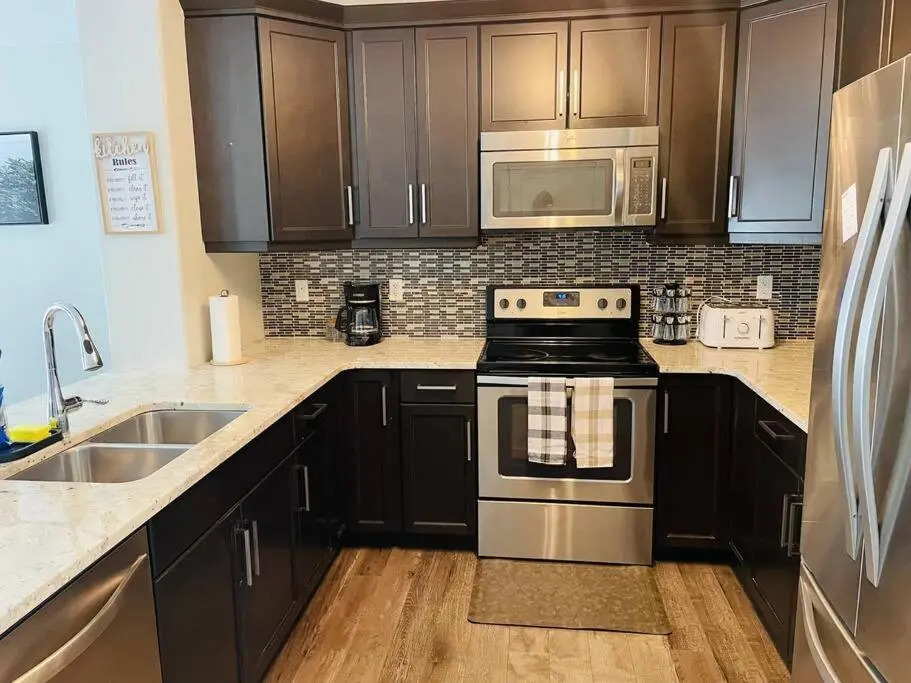 Charming 3BR Detached House in Stonebridge