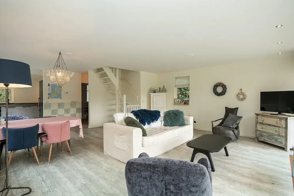 Lovely 4-person Villa With Private Pool