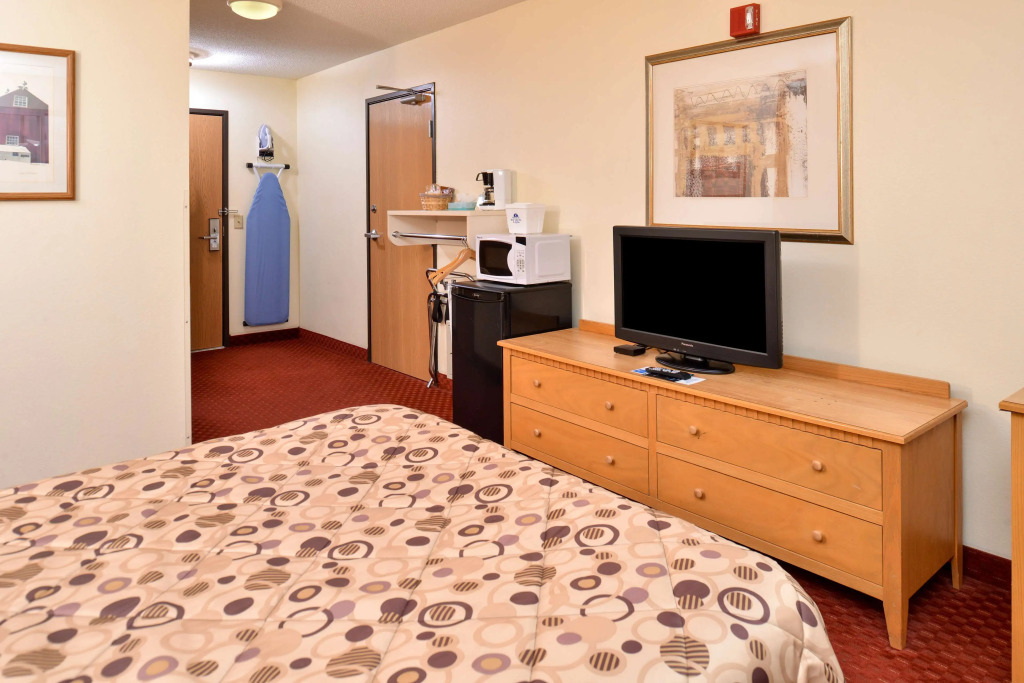 Americas Best Value Inn & Suites Spring Valley