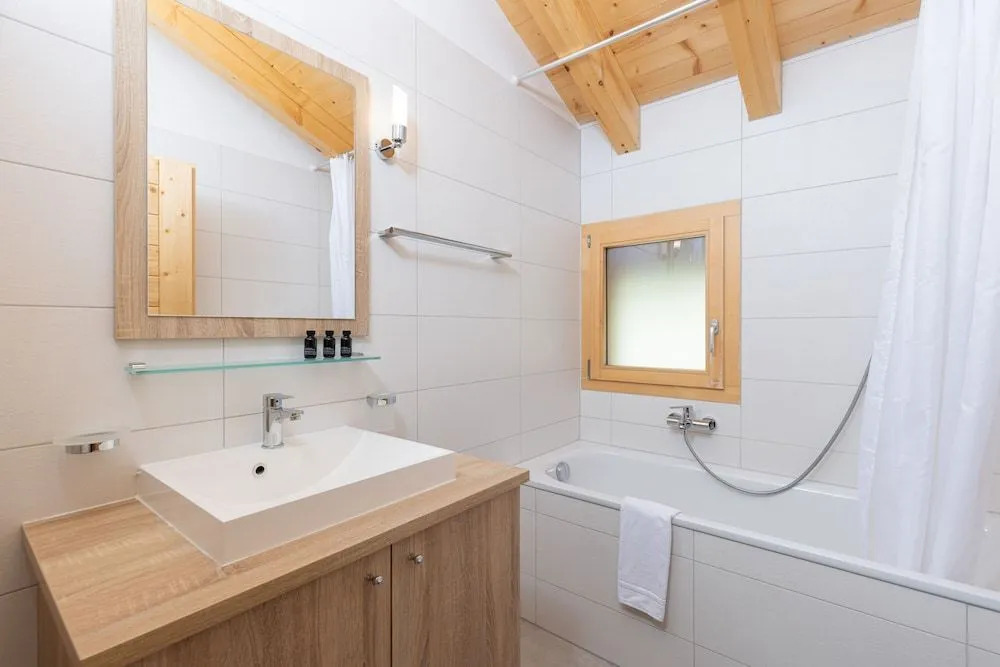 Chalet Le Cerf New Build Stylish Stay