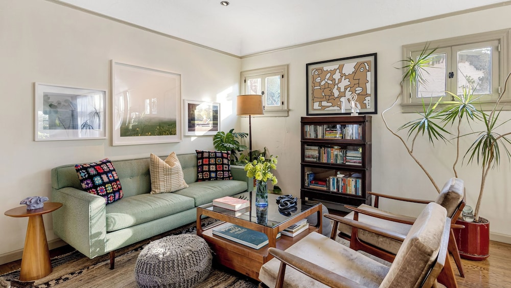 Spanish Revival Charm in Silver Lake w/ Patio, BBQ & Walkable Location Maltman Manor by Avantstay
