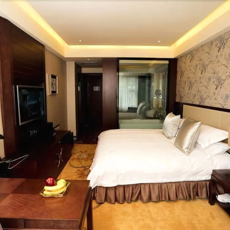 X Hotel