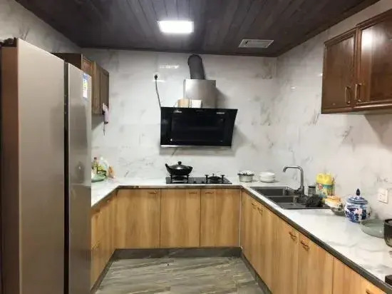 A homestay which embrace the mountains in jingdezhen