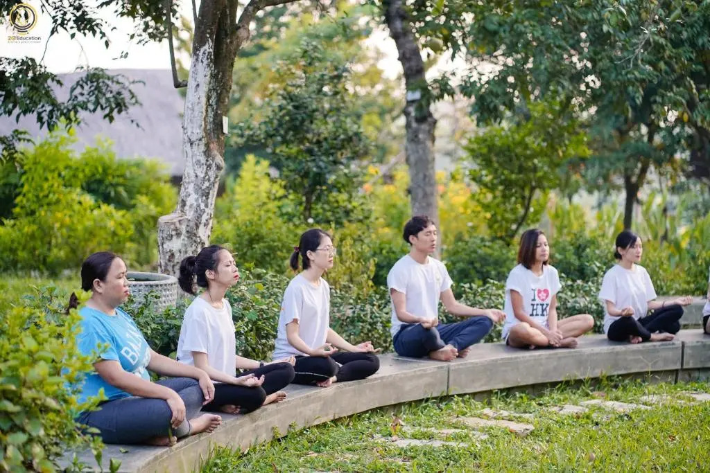 Tomodachi Retreat - Làng Mít