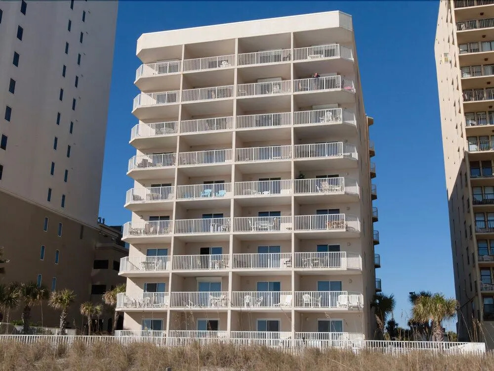 Four Winds 104 - 1 Br condo by RedAwning