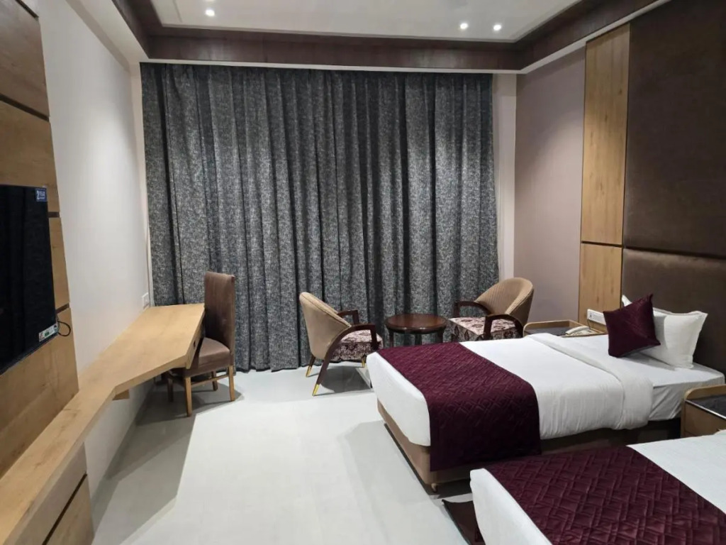 Nirvana Grand Hotel & Resort