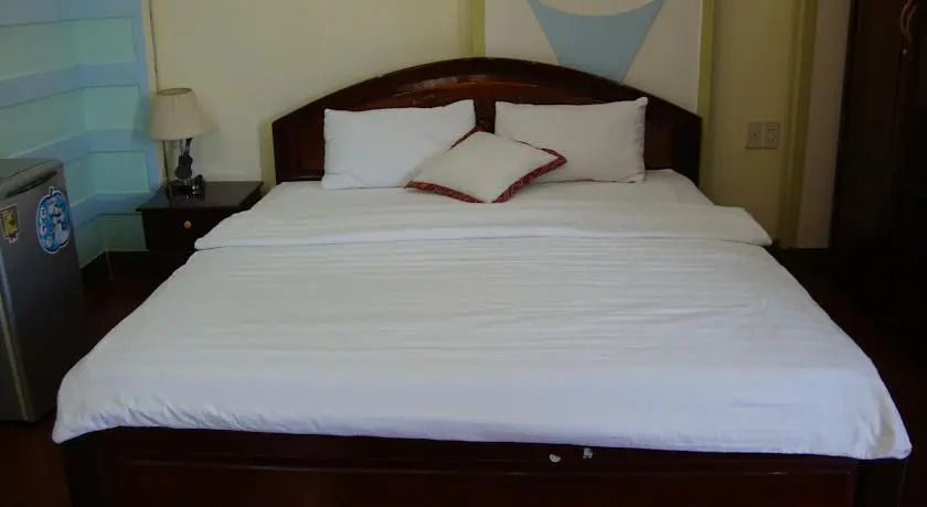 Rich Hotel