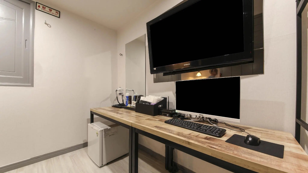 Tour Hotel