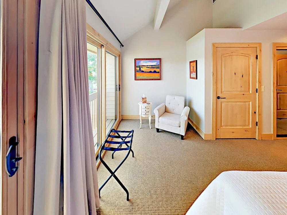 76 Vantage Court Condo 2 Bedrooms 2.5 Bathrooms Condo