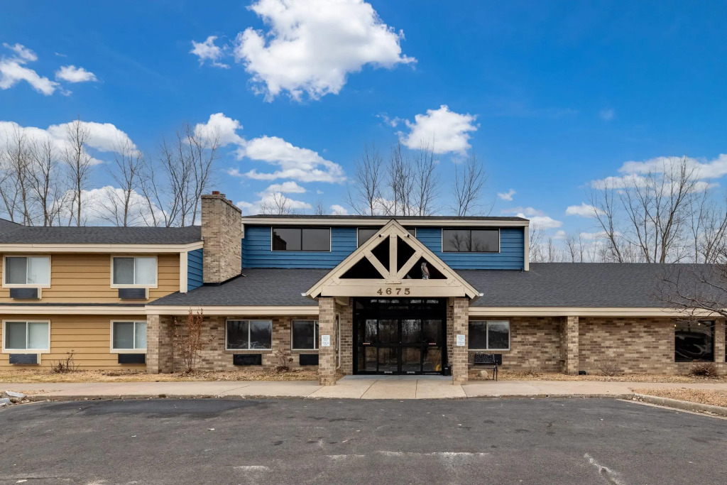 AmericInn by Wyndham White Bear Lake St. Paul