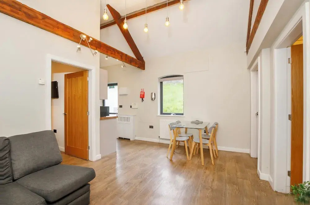 City Apartments - Monkbar Mews