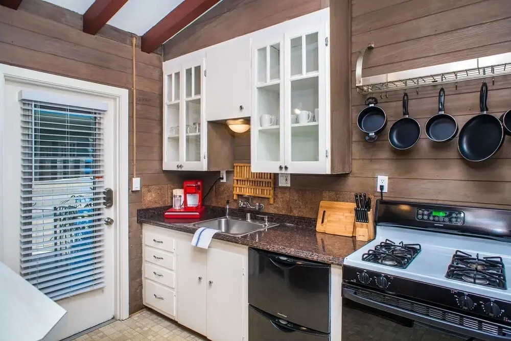 Upscale 3 BR in Point Loma by Domio