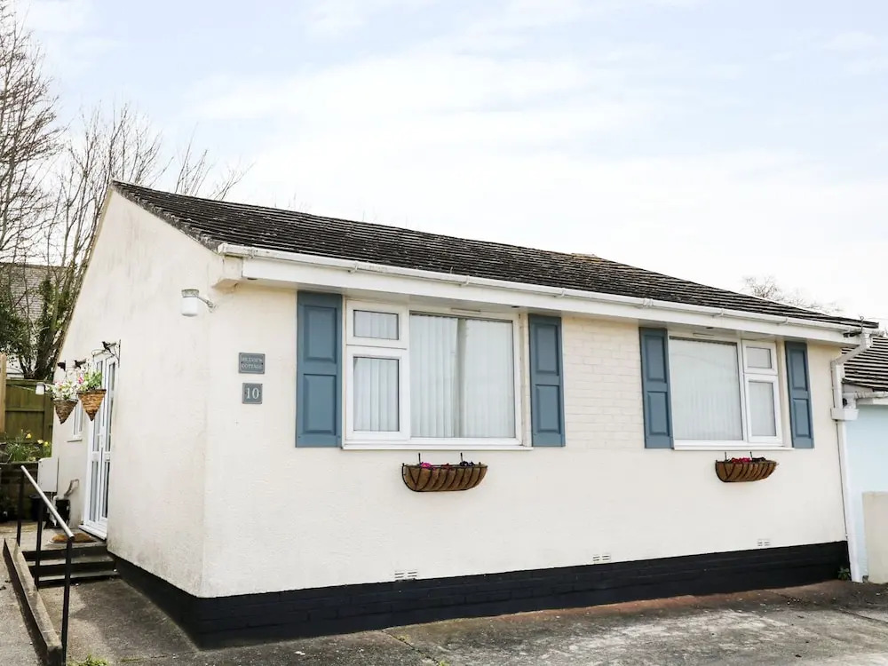 Hillview Cottage