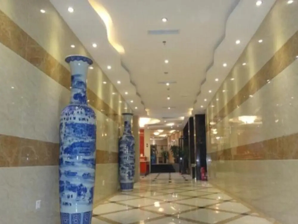 IU Hotel Chengdu Xinfan Furniture Garden Branch