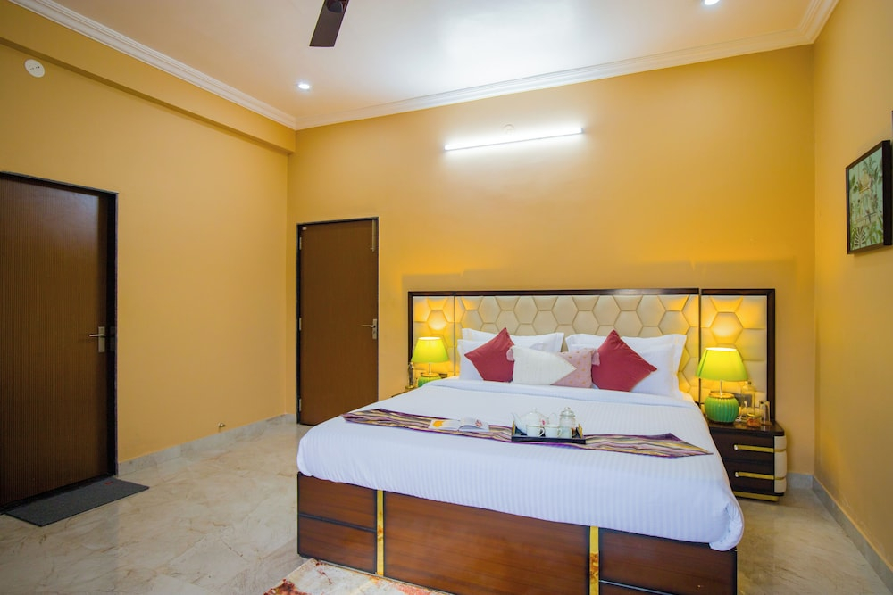 ELIVAAS The Bliss Hushwood 2 BHK Villa