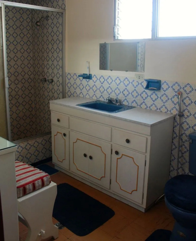 Papucho's Guest House