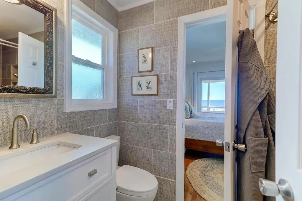 1619 E Ashley - Namastay - Oceanfront - 4 Bedrooms