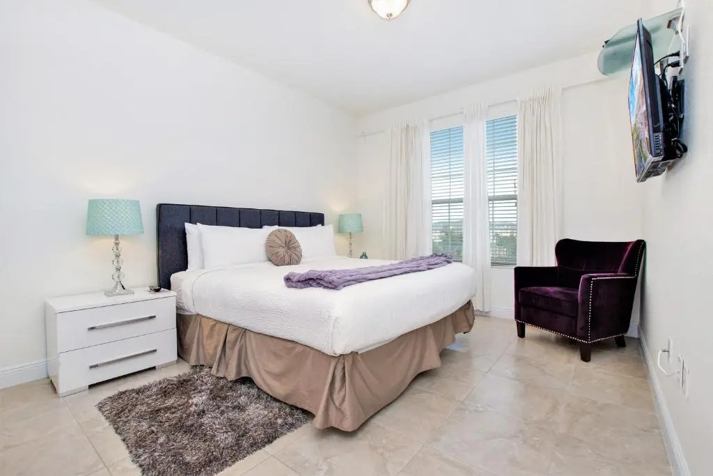 Updated Condo Near Conv Ctr, I-drive & Universal!