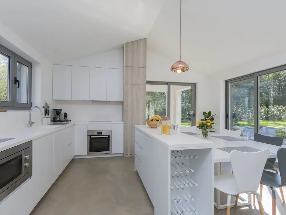 Charming Villa in Nedešcina With Pool