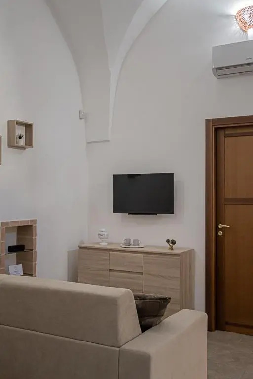 1824 Suite & Design