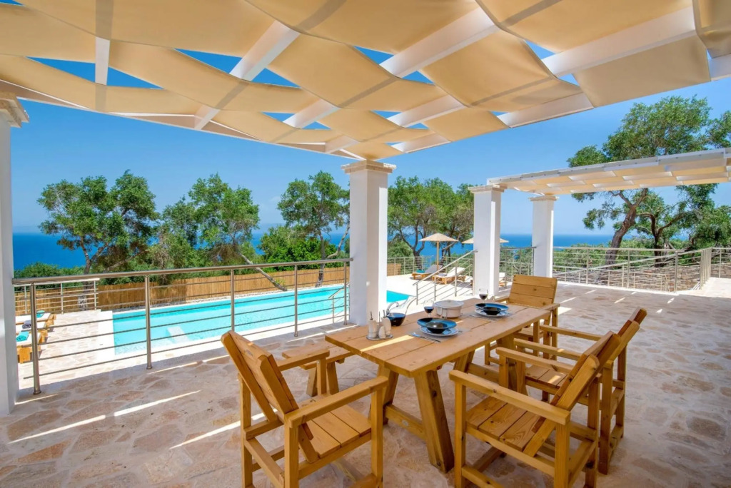 Tania Villa - Elegant 4 BR Villa With Private Pool
