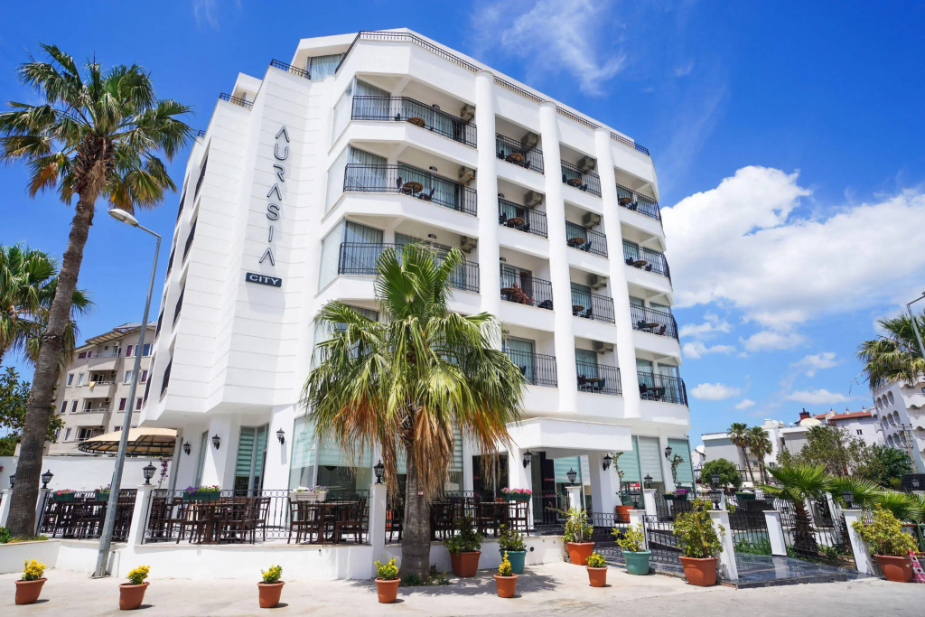 Aurasia Sea Side Hotel