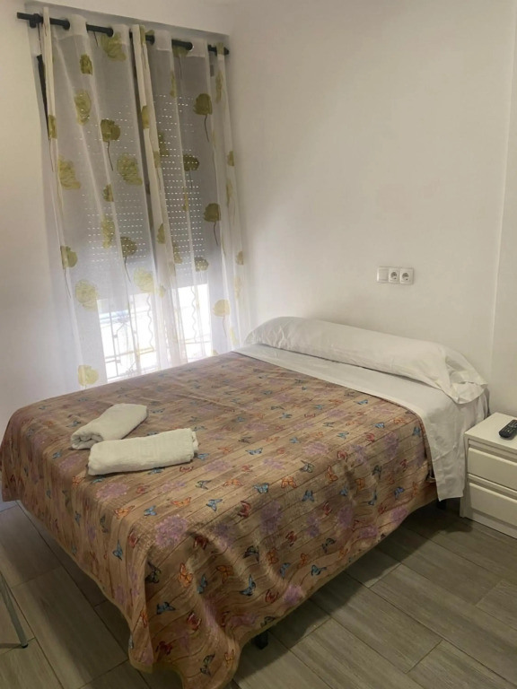 LF Habitaciones 2 ª Planta Sin Ascensor -No Fumadores