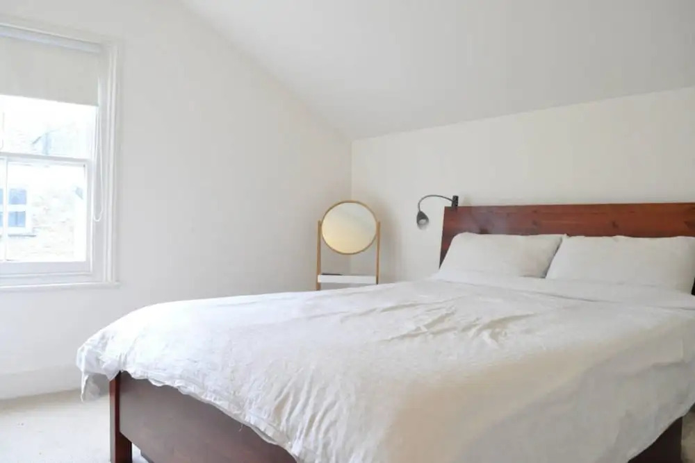 Bright 2 Bedroom Apartment in Battersea