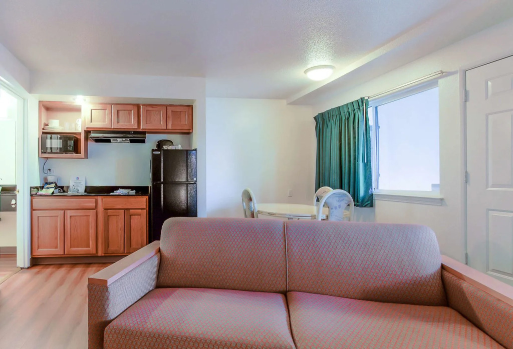 Motel 6 Coos Bay #1244