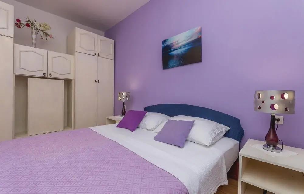 Awesome Home in Podlug With 4 Bedrooms, Wifi and Outdoor Swimming Pool