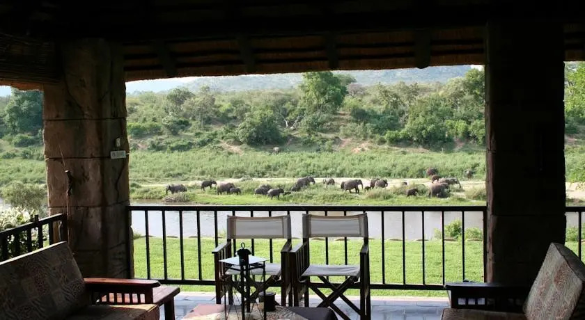 Khandizwe Kruger Villa