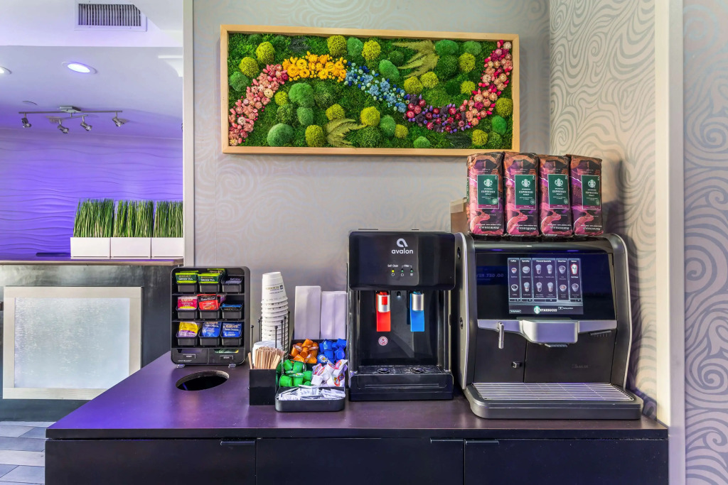 Best Western PLUS Avita Suites
