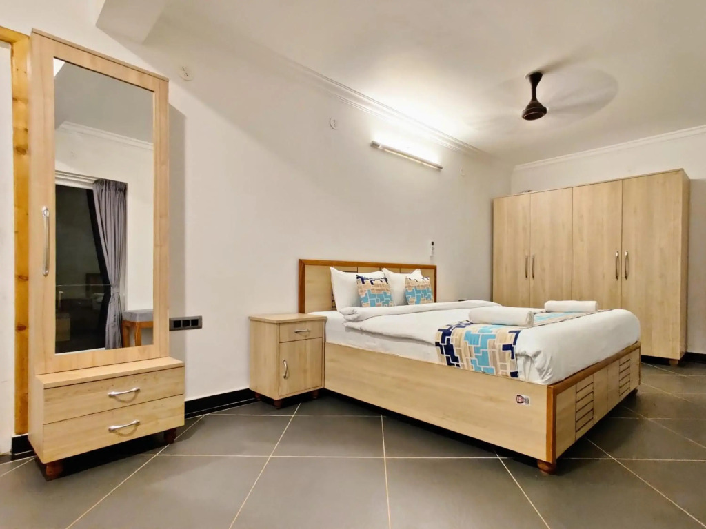 Woodside Retreat by hnh