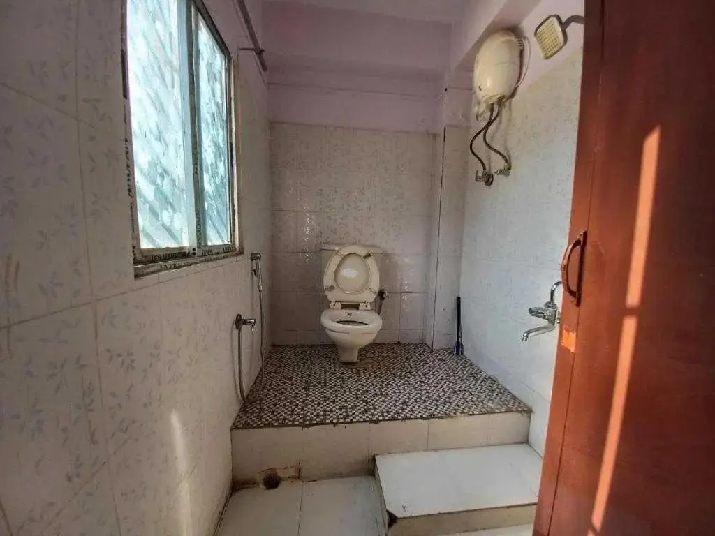 Riverbank Guesthouse with Restaurant & self cooking facility