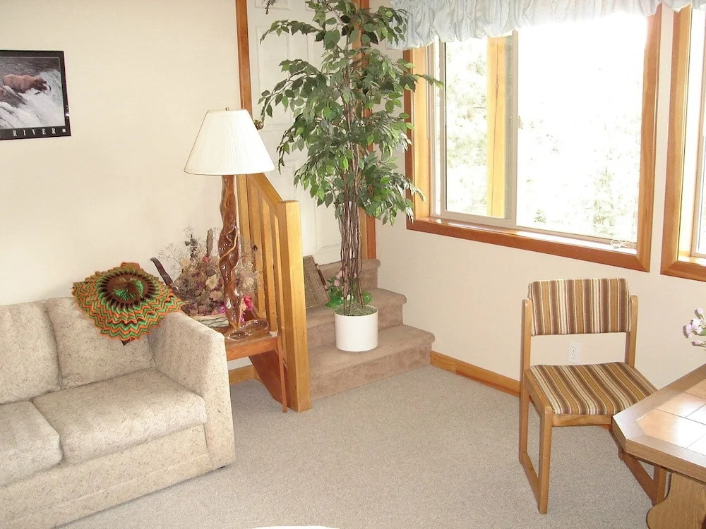 PineWood Guesthouse