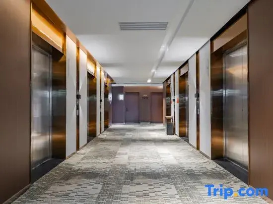 Hangzhou Yifeng Hotel (Grand Canal Hanggang Park Wujiajiao Port Subway Station)