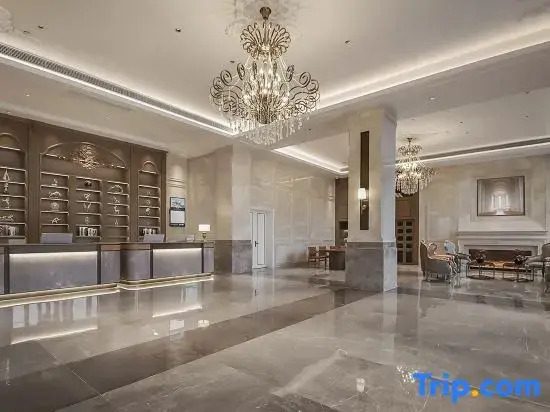 Vienna International Hotel (Tianhe Airport Pankong City Subway Station)
