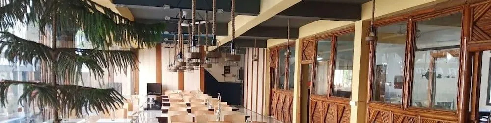LN Hotel and Restaurant - Hostel