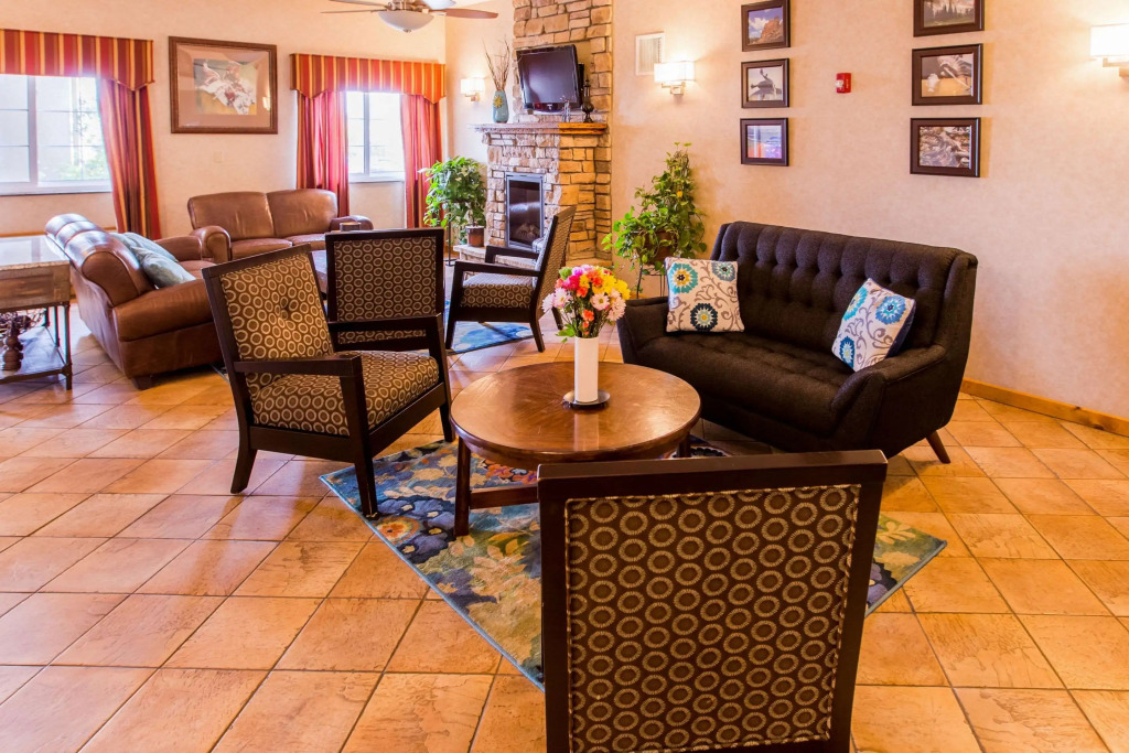 Quality Inn & Suites University