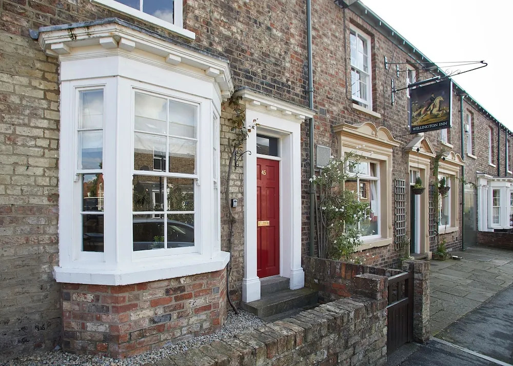 Alma Terrace