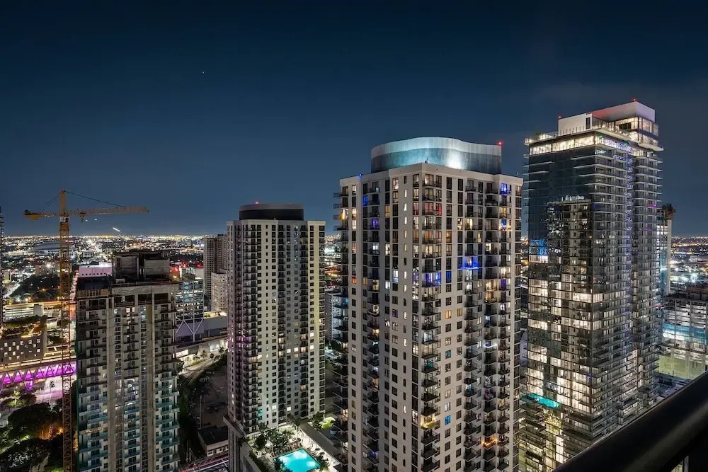 Luxury Corner 2bdcity & Bay Viewsamazing Sunsets